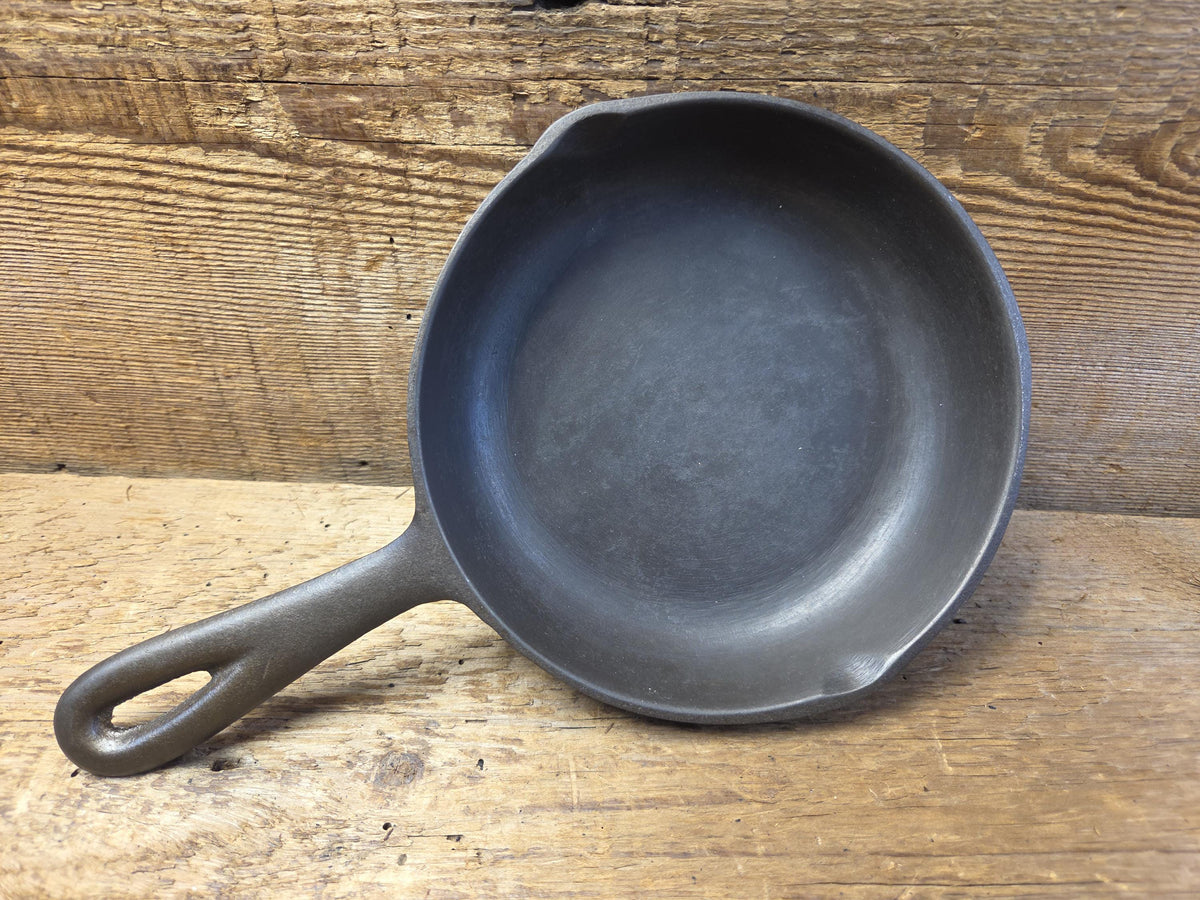 Amazing gift idea! Birmingham Stove & Range #3 Egg Skillet Red Mountain Series 3-D. Restored and Ready to Use! SC24