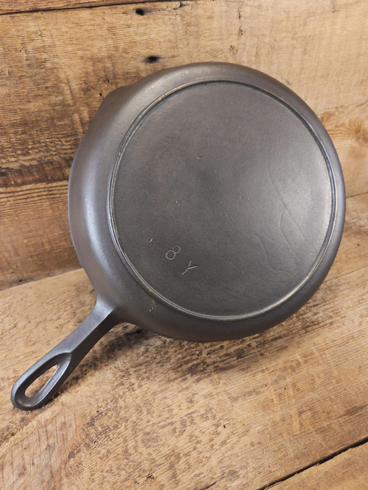 The Classic 8! 1940’s early Birmingham Stove & Range Red Mountain Series #8 Skillet 8Y Skillet