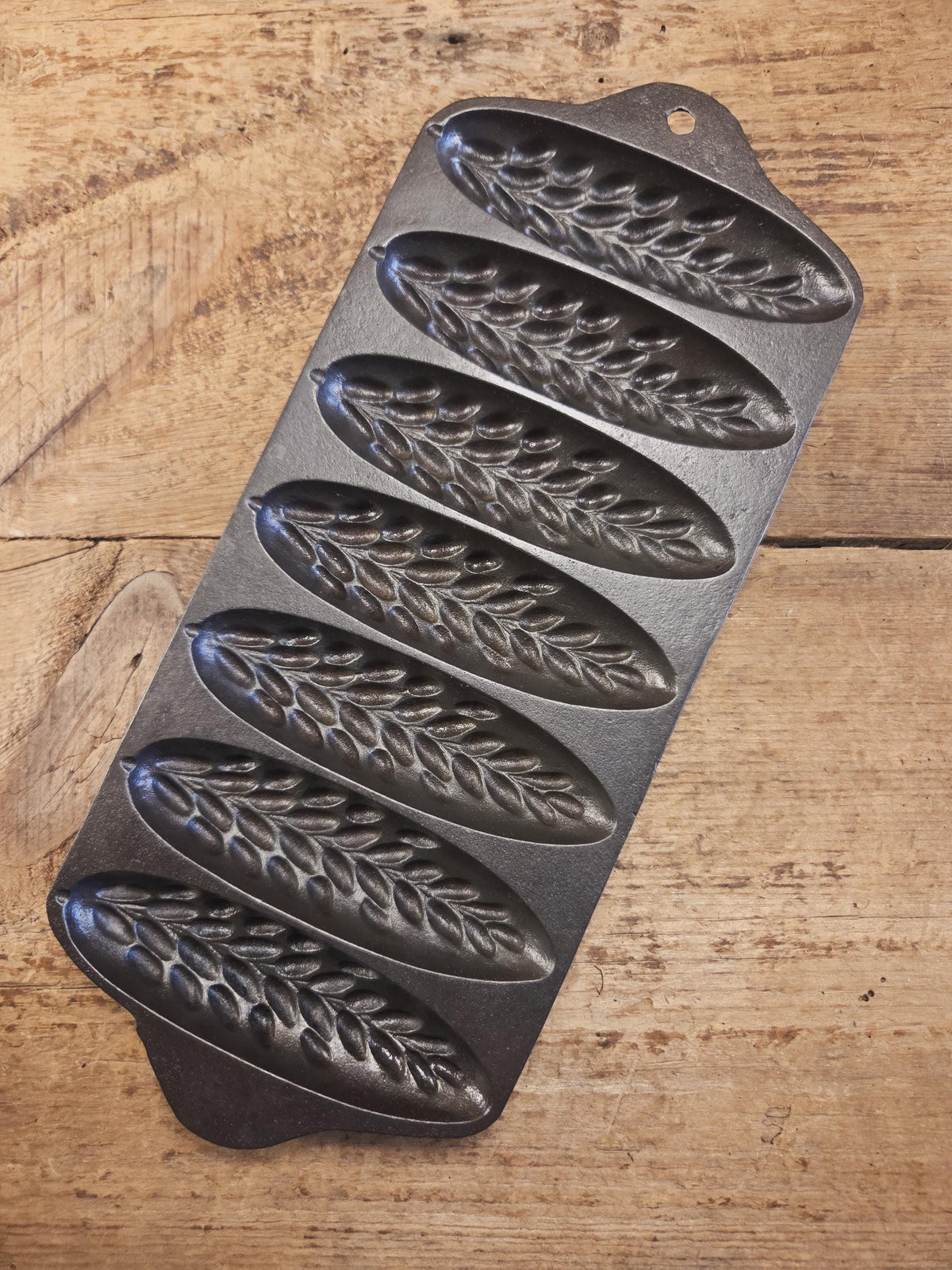 HTF 1930’s Griswold made Puritan # 1270 Wheat Stick Pan p/n 1513. Made for Sears & Roebuck department stores. Restored