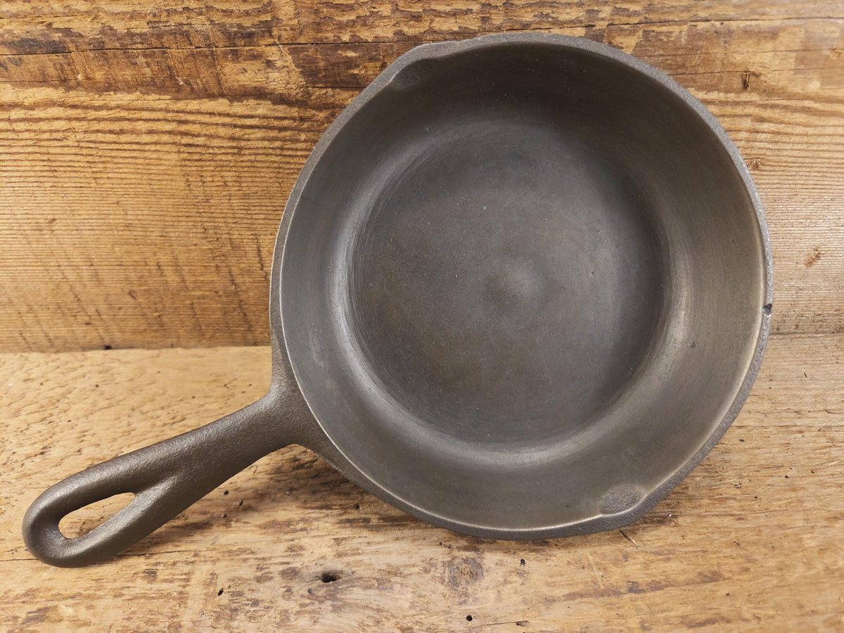 Classic southern skillet! Birmingham Stove & Range Century Series No. 3 Egg Skillet 6 5/8 inch SC24