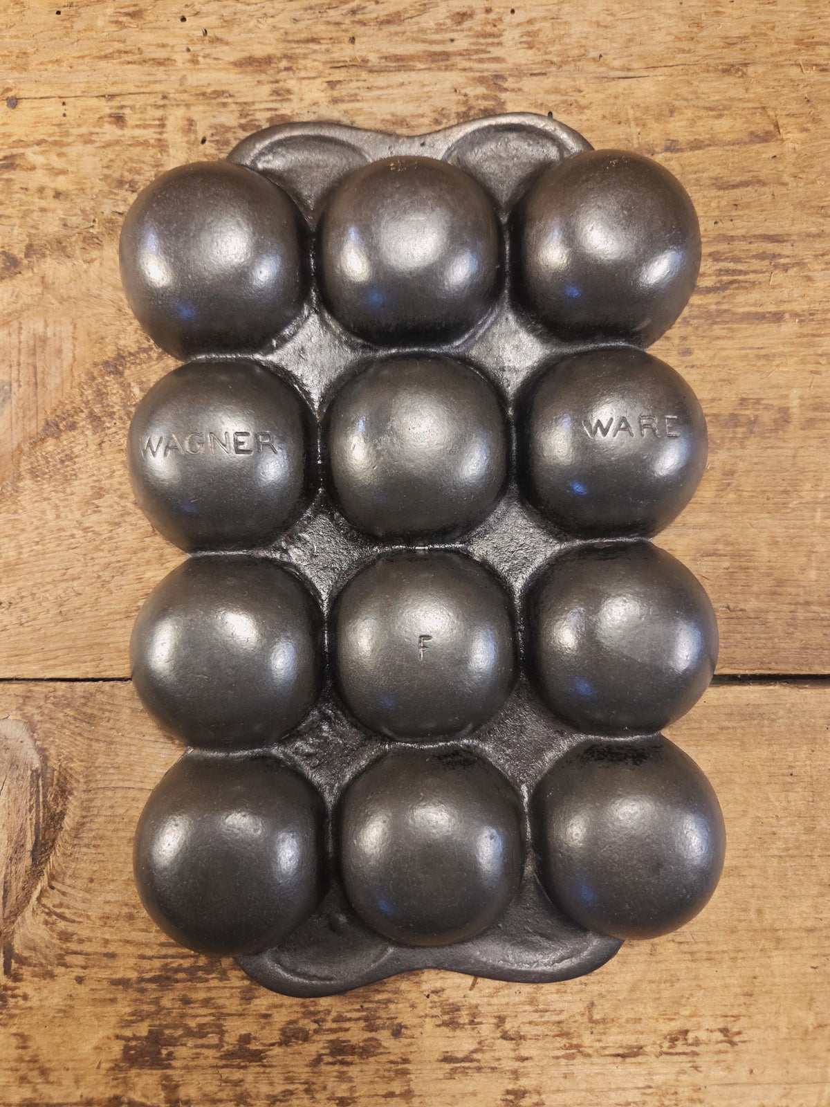 Great gift and tough to find! 1930’s Fully Marked Wagner ’golf ball’ brownie pan. Closed frame ’F’ style gem pan