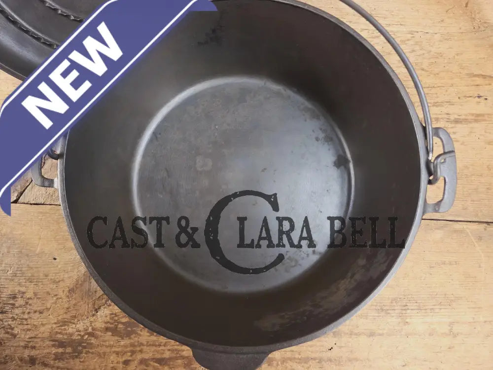 Large 1930’s Wagner Ware #9 Cast Iron Dutch Oven 1259 with Sawtooth lid! Unique pattern shift on lid Dutch Ovens