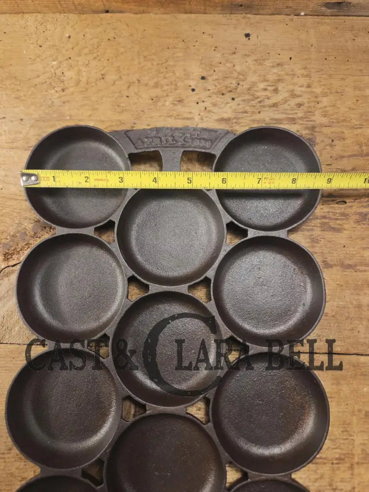 Late 1800’s #2 Gem Pan by Russell and Erwin Connecticut. Perfect for biscuits or english muffins! Restored and Ready to