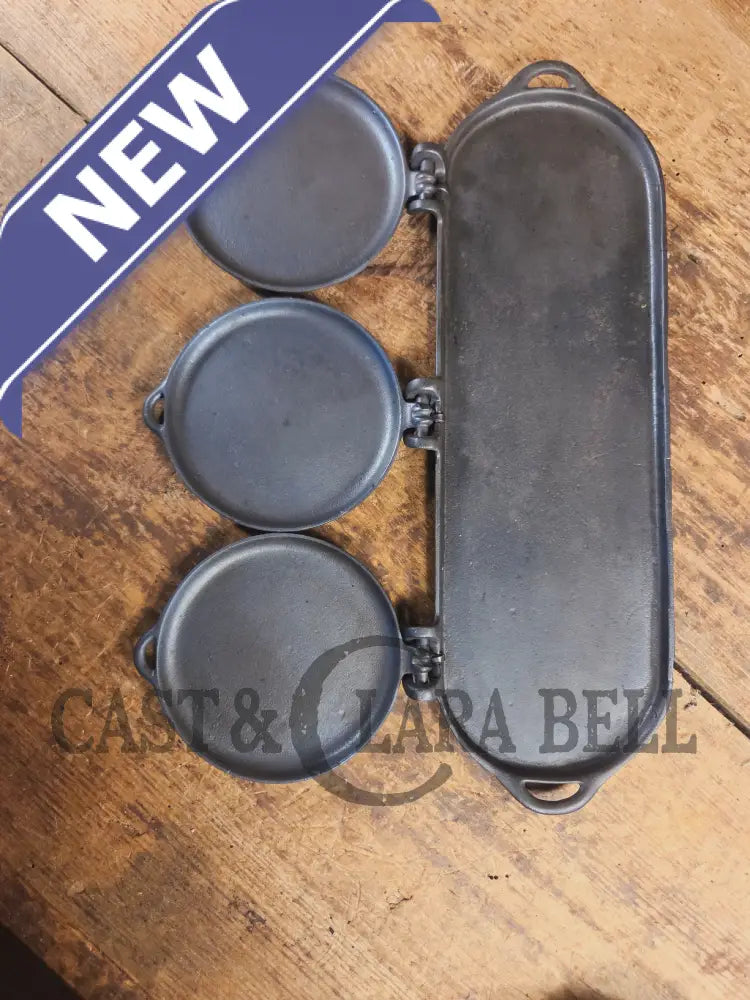 Late 1800’s 3-Section Pancake Flop Griddle by Schofield MFG. New York. Mint condition SC24 - Griddle