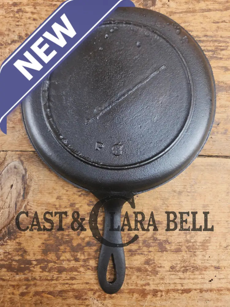 Late 1800’s Antique #6 Round ’Snack’ Griddle with Gate mark and Raised 6 P. Perfect size for one! Griddle