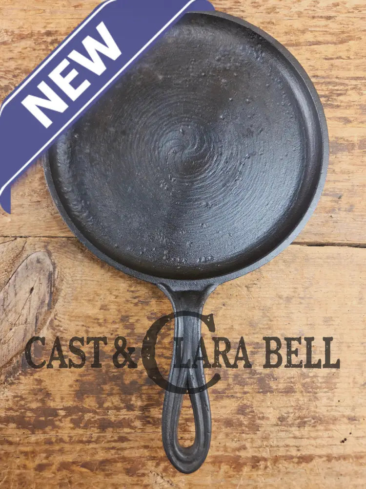 Late 1800’s Antique #6 Round ’Snack’ Griddle with Gate mark and Raised 6 P. Perfect size for one! Griddle