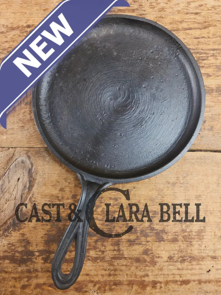 Late 1800’s Antique #6 Round ’Snack’ Griddle with Gate mark and Raised 6 P. Perfect size for one! Griddle