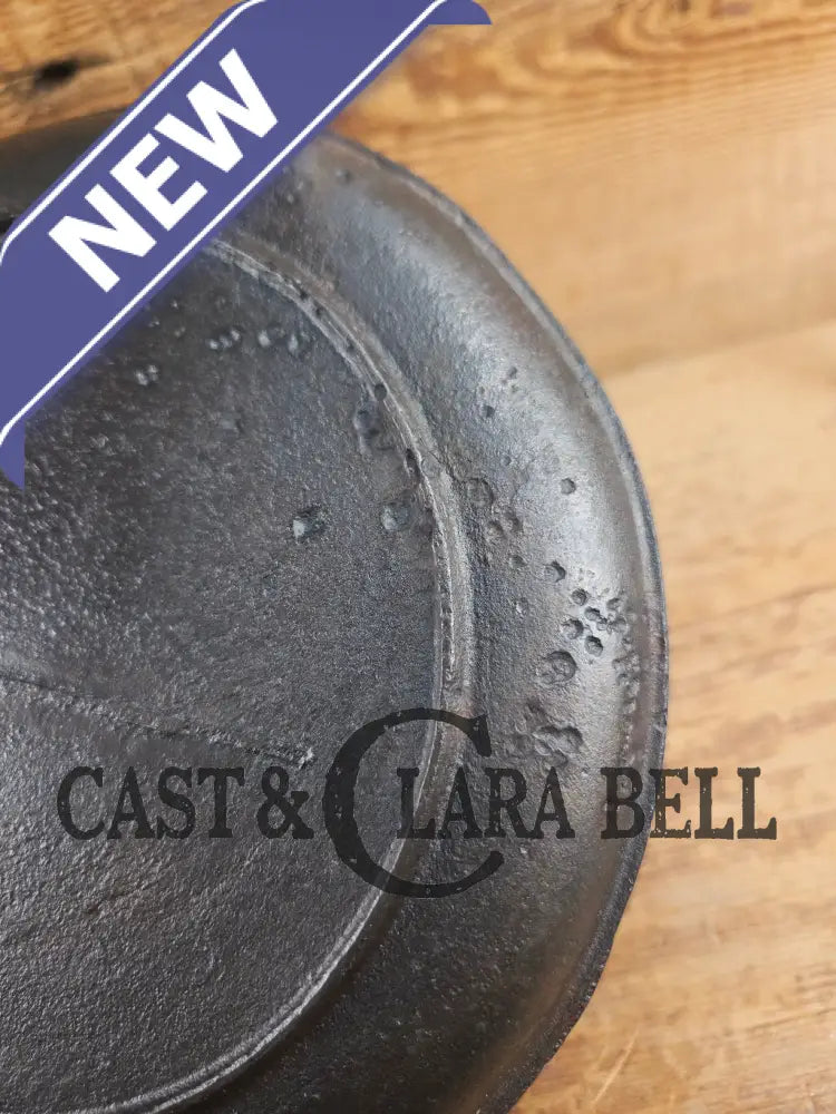 Late 1800’s Antique #6 Round ’Snack’ Griddle with Gate mark and Raised 6 P. Perfect size for one! Griddle