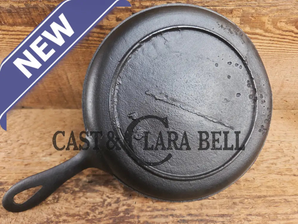 Late 1800’s Antique #6 Round ’Snack’ Griddle with Gate mark and Raised 6 P. Perfect size for one! Griddle