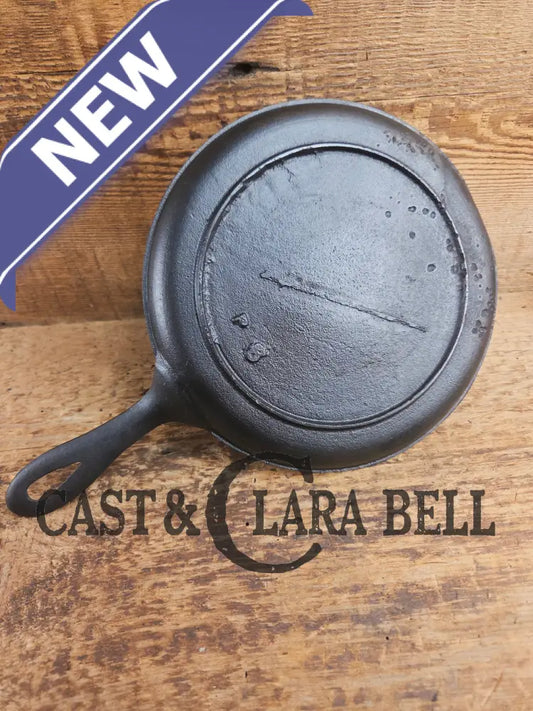 Late 1800βs Antique #6 Round βSnackβ Griddle with Gate mark and Raised 6 P. Perfect size for one! Griddle