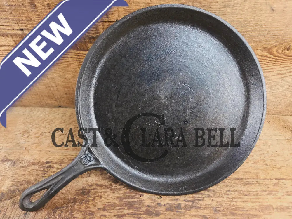Late 1800’s Antique #8 Round Stove Eye Griddle with Gate mark and Raised 8 semi-fancy handle Griddle