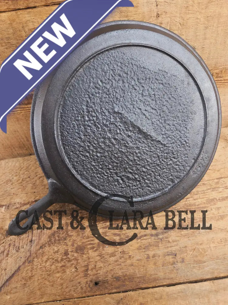 Late 1800’s Antique #9 Round Stove Eye Griddle with Gate mark and Raised 9 semi-fancy handle Griddle