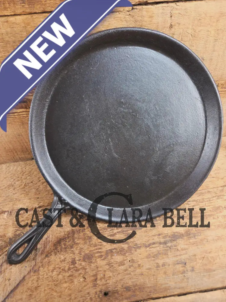 Late 1800’s Antique #9 Round Stove Eye Griddle with Gate mark and Raised 9 semi-fancy handle Griddle