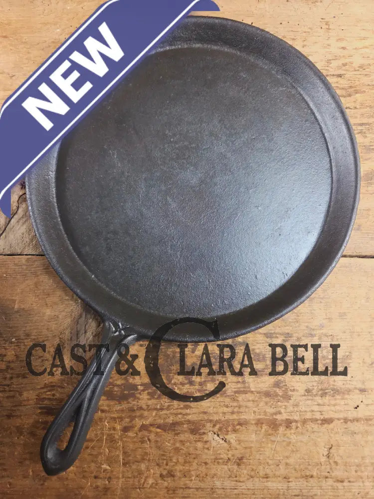 Late 1800’s Antique #9 Round Stove Eye Griddle with Gate mark and Raised 9 semi-fancy handle Griddle