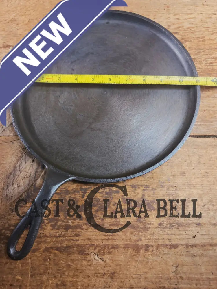 Late 1800’s Antique #9 Round Stove Eye Griddle with Gate mark and Raised 9 straight handle Griddle
