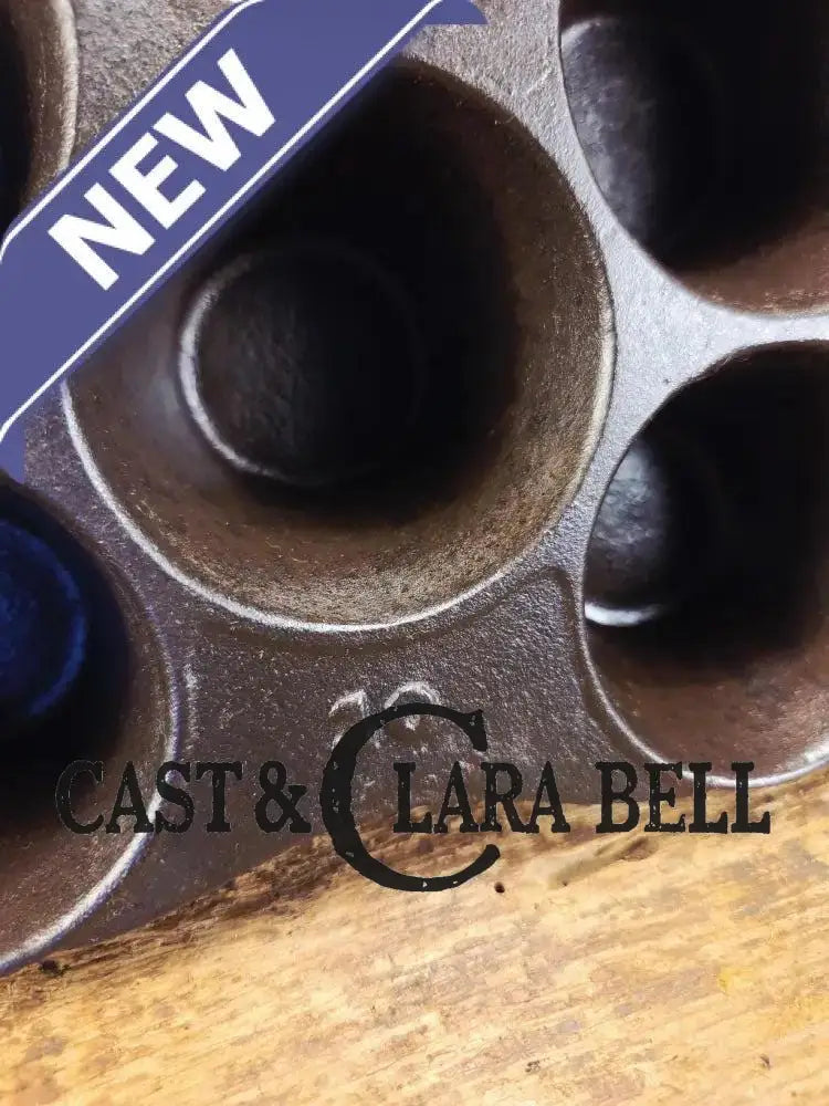 Late 1800βs hard to find Shepard #10 Popover Gem Pan. Phila PA based foundry. Beautifully restored and ready to use!