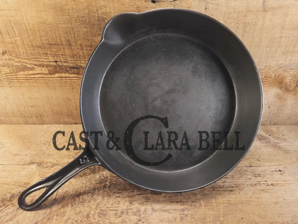 Late 1800’s HTF Marietta 9 inch Skillet with Gatemark & Marietta PA markings. Restored and Ready to Use! Skillet