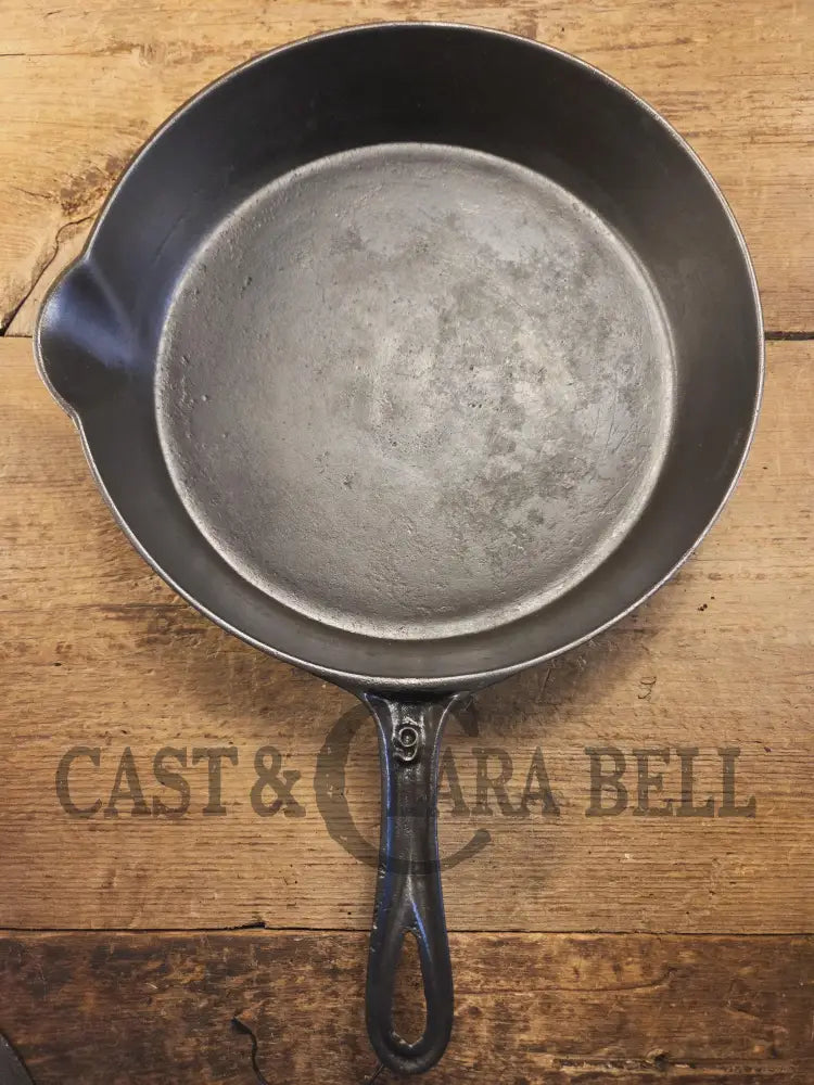 Late 1800βs HTF Marietta 9 inch Skillet with Gatemark & Marietta PA markings. Restored and Ready to Use! Skillet