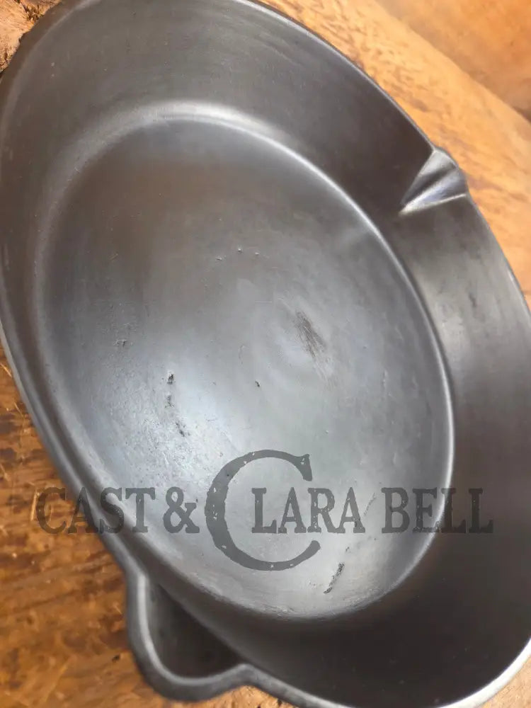 Late 1800’s Pointy handled #8 cast iron skillet with Raised P K and 8 on the bottom. Beautiful skillet amazing daily