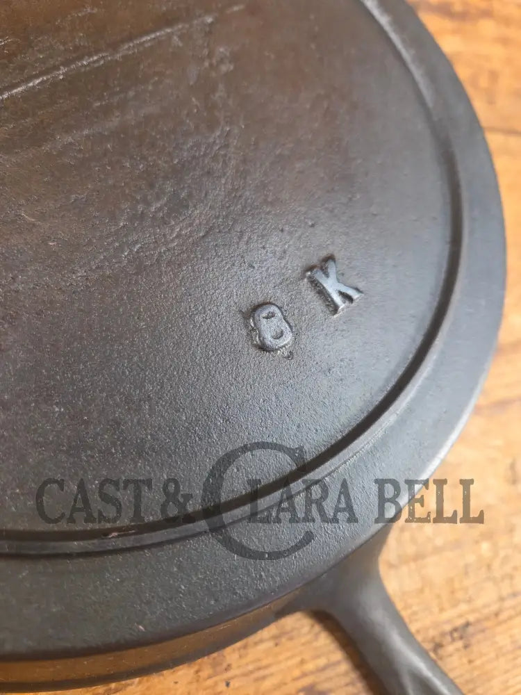 Late 1800’s Pointy handled #8 cast iron skillet with Raised P K and 8 on the bottom. Beautiful skillet amazing daily