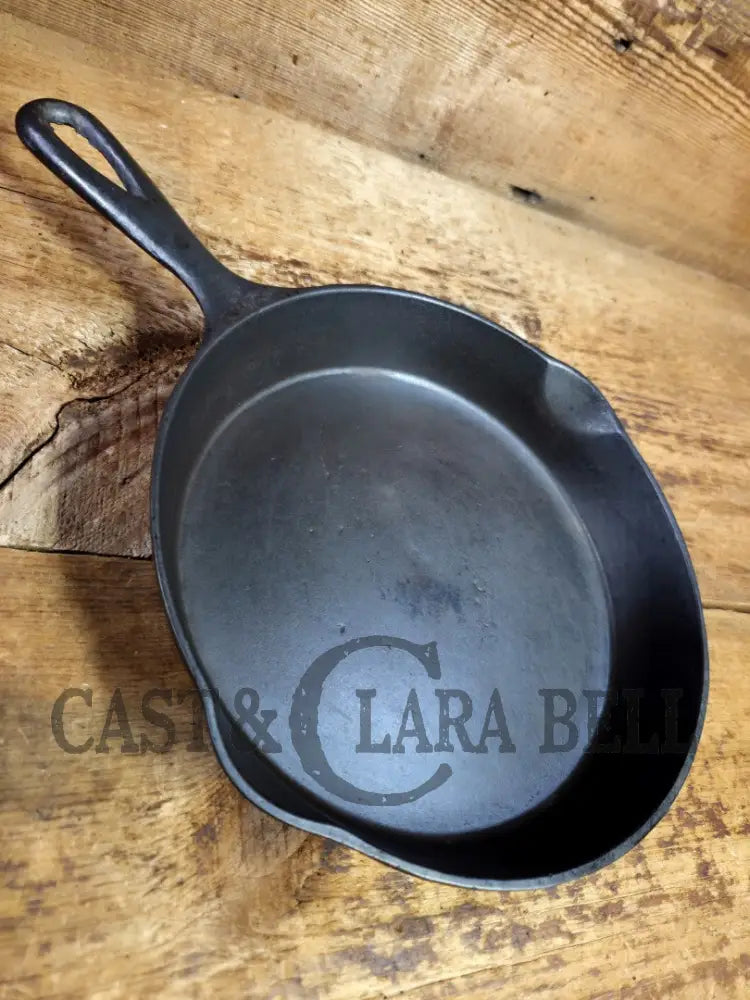 Late 1800βs Unknown Maker Antique #7 Skillet Fancy Handle. Very cool piece to use similar to Griswold Erie Skillet