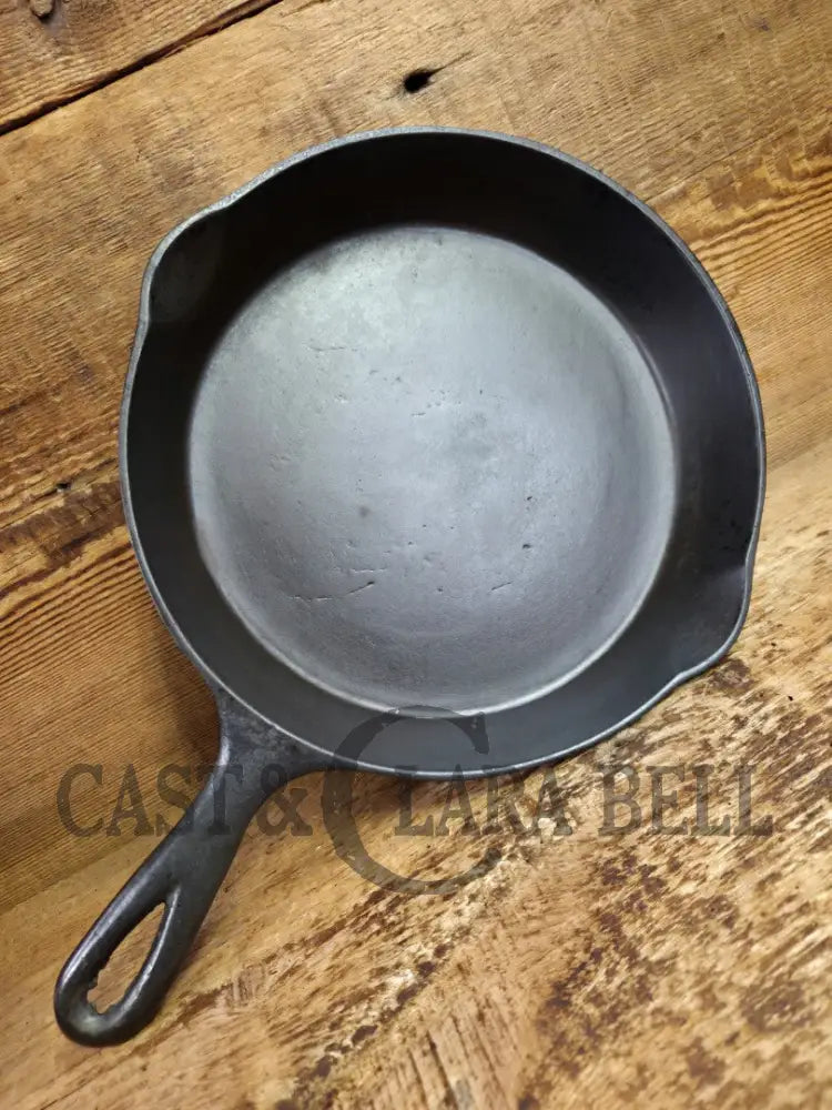 Late 1800βs Unknown Maker Antique #7 Skillet Fancy Handle. Very cool piece to use similar to Griswold Erie Skillet