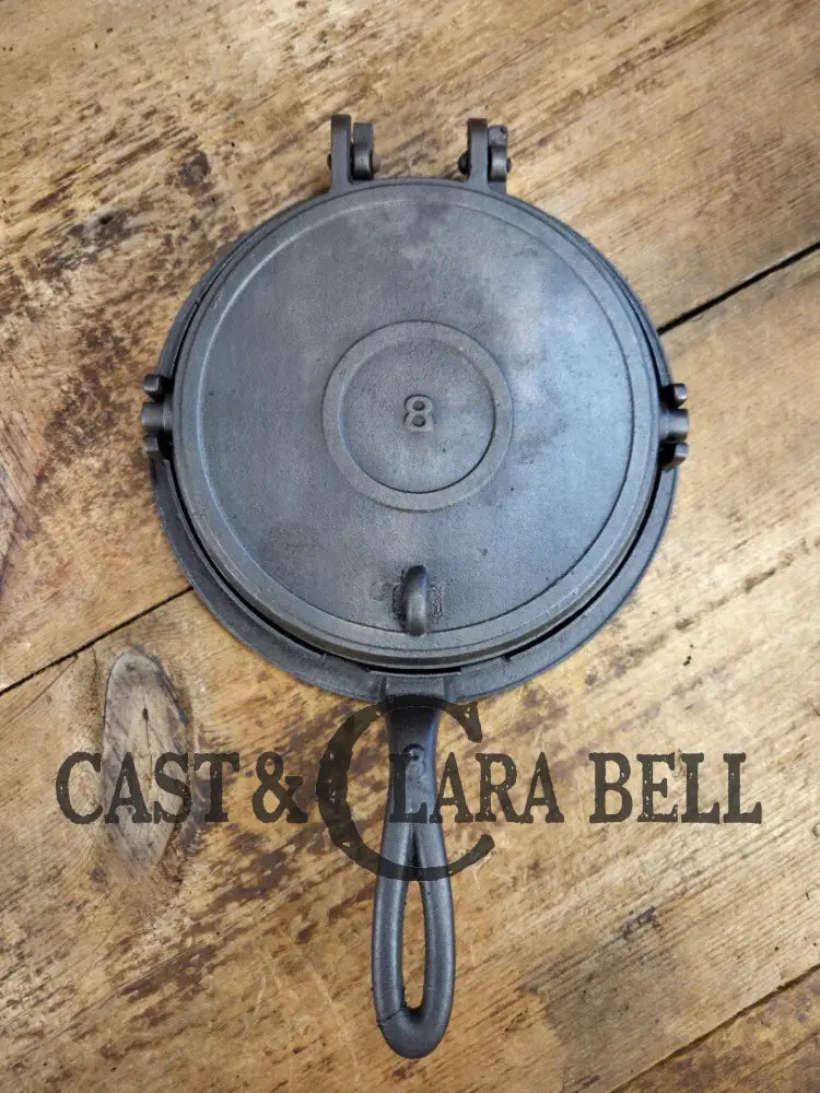 Late 1800βs Unmarked BEAUTIFUL #8 Antique Waffle iron. Awesome raised 8 on both paddles and handles. VERY cool! Waffle
