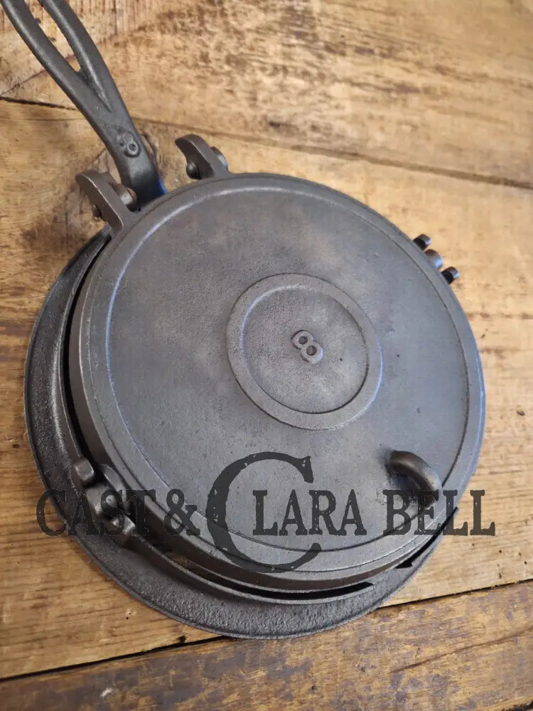 Late 1800βs Unmarked BEAUTIFUL #8 Antique Waffle iron. Awesome raised 8 on both paddles and handles. VERY cool! Waffle