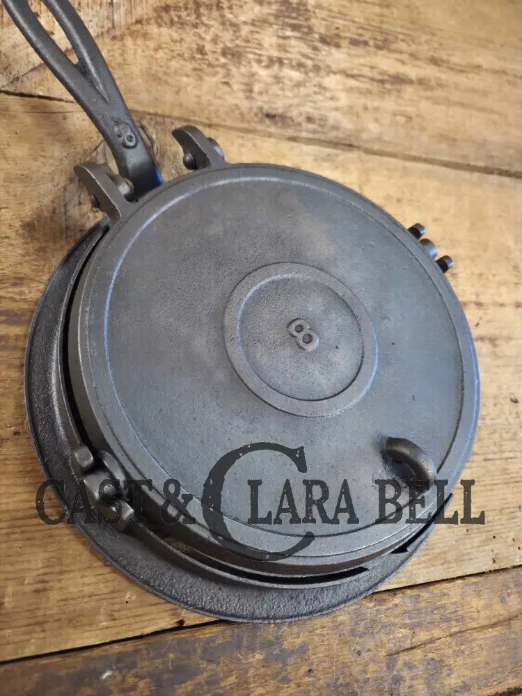 Late 1800βs Unmarked BEAUTIFUL #8 Antique Waffle iron. Awesome raised 8 on both paddles and handles. VERY cool! Waffle