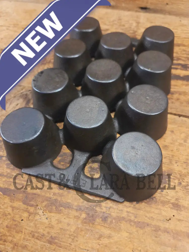 Late 1890’s Erie #10 Popover Pan 11 cup. 948. Variation #4. Beautifully restored and ready to make muffins popovers and