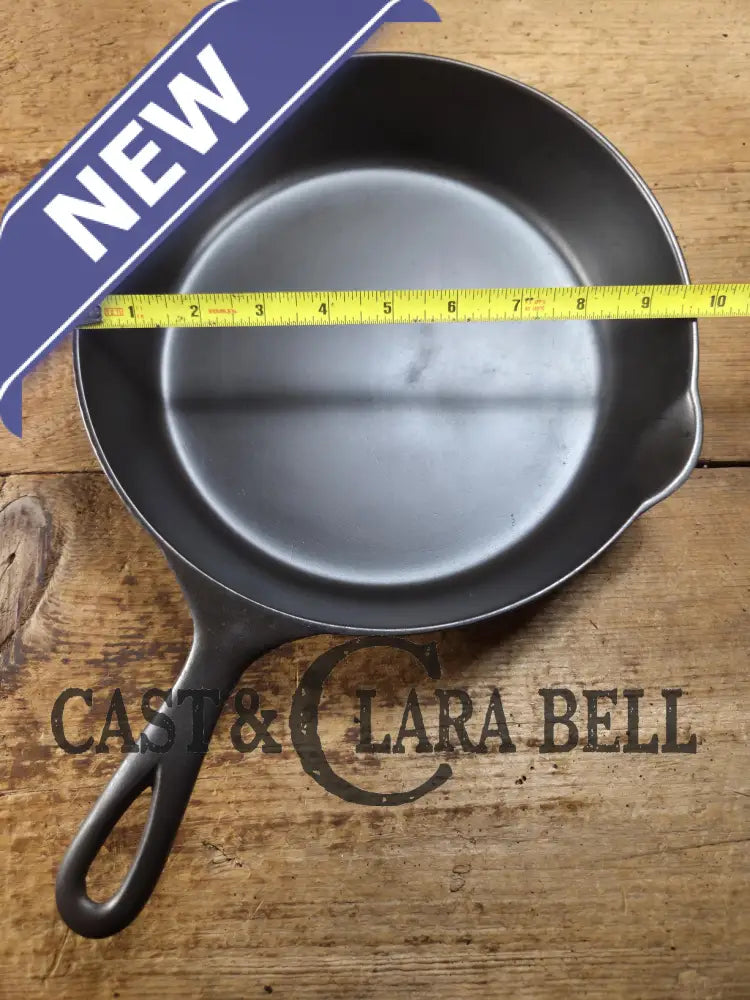 Late 1890’s Griswold’s ERIE #7 third series skillet 701. Beautiful and lightweight Skillet
