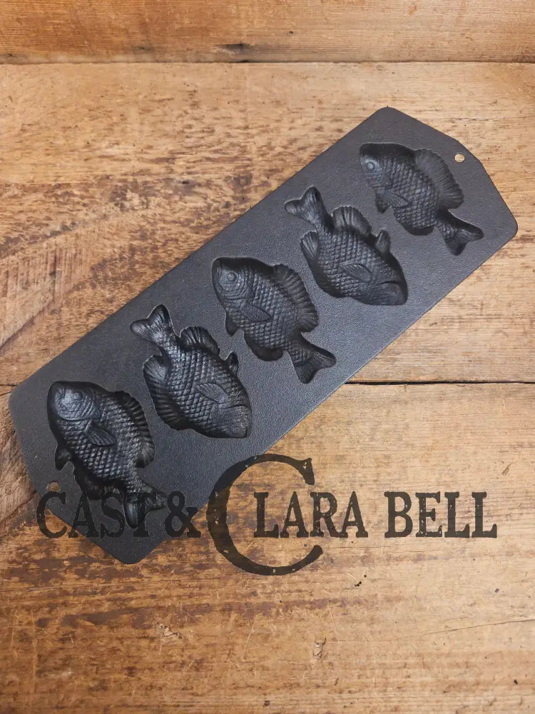 Lodge Perch Pan 5PP2. Awesome cornbread! Bakeware