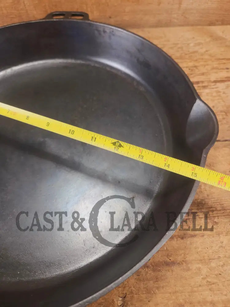 Looking for a BIG skillet?? 1920’s Wagner #14 Cast Iron Skillet the biggest Wagner made. Big bacon skillet awesome for