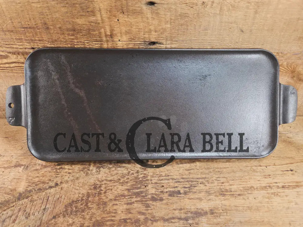 LOVE it. Great gift! 1920βs Large Block Logo Griswold #7 Cast Iron Long Griddle 744 Griddle