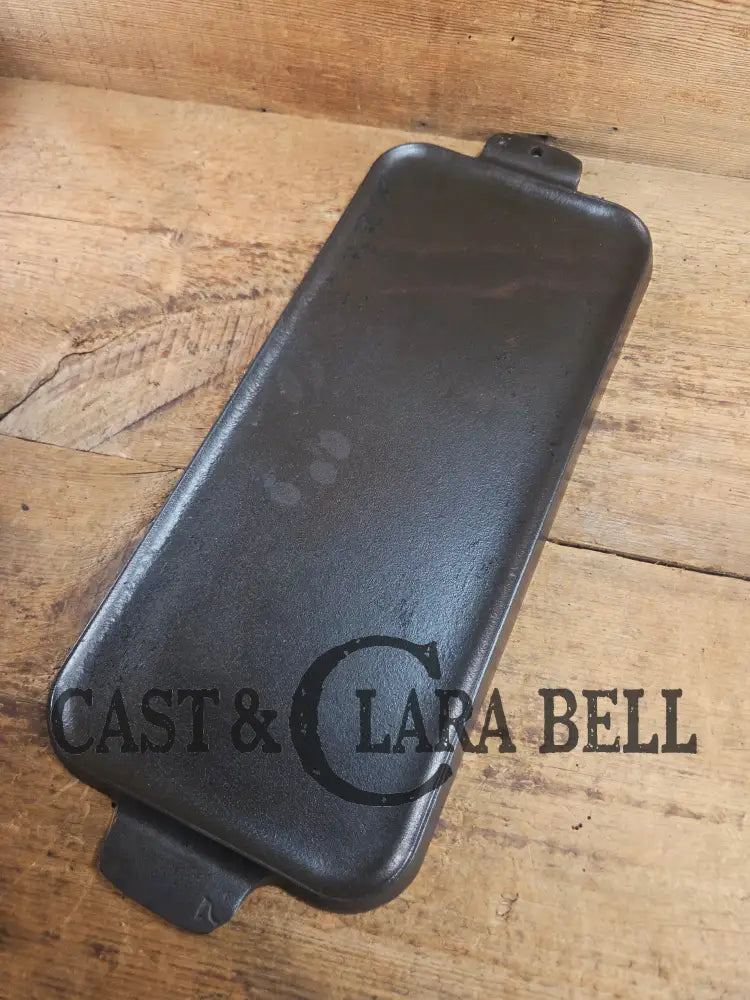 LOVE it. Great gift! 1920βs Large Block Logo Griswold #7 Cast Iron Long Griddle 744 Griddle
