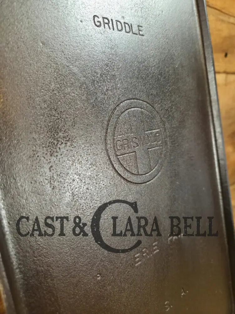 LOVE it. Great gift! 1930βs Small Block Logo Griswold #7 Cast Iron Long Griddle 907 Griddle