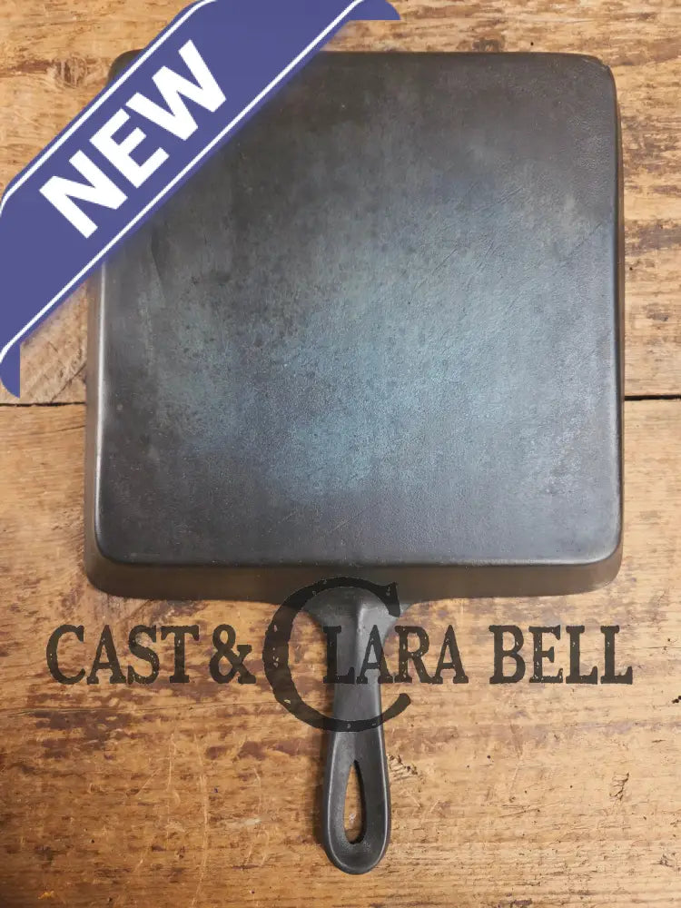 LOVE these skillets. Early 1900βs Lodge square skillet. Versatile pan for your arsenal! Makes wonderful cornbread