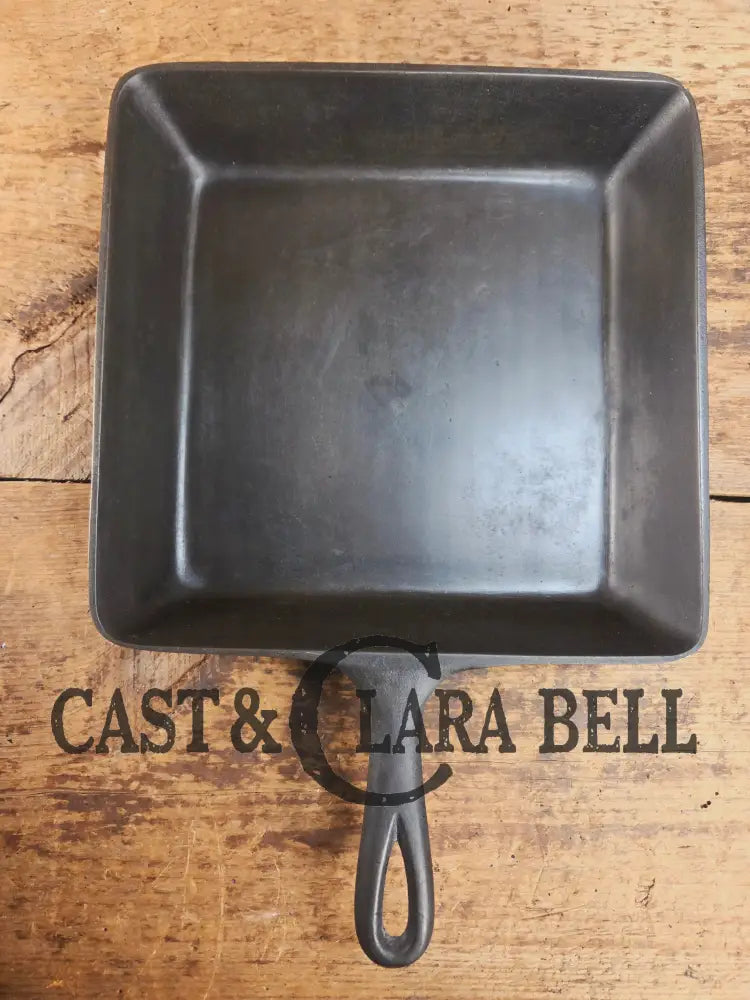 LOVE these skillets. Early 1900βs Lodge square skillet. Versatile pan for your arsenal! Makes wonderful cornbread