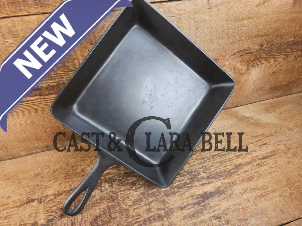 LOVE these skillets. Early 1900βs Lodge square skillet. Versatile pan for your arsenal! Makes wonderful cornbread
