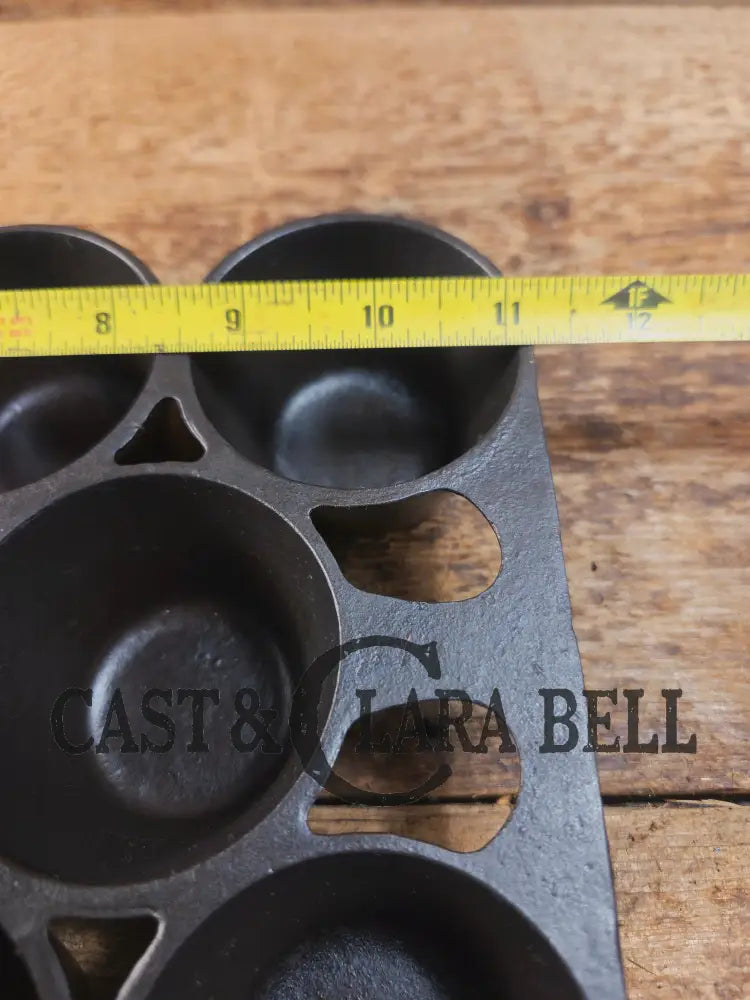 Lovely Griswold No. 10 Popover Pan 948 A Variation 10 with Griswolds & Erie markings. Ready to make brownies muffins or