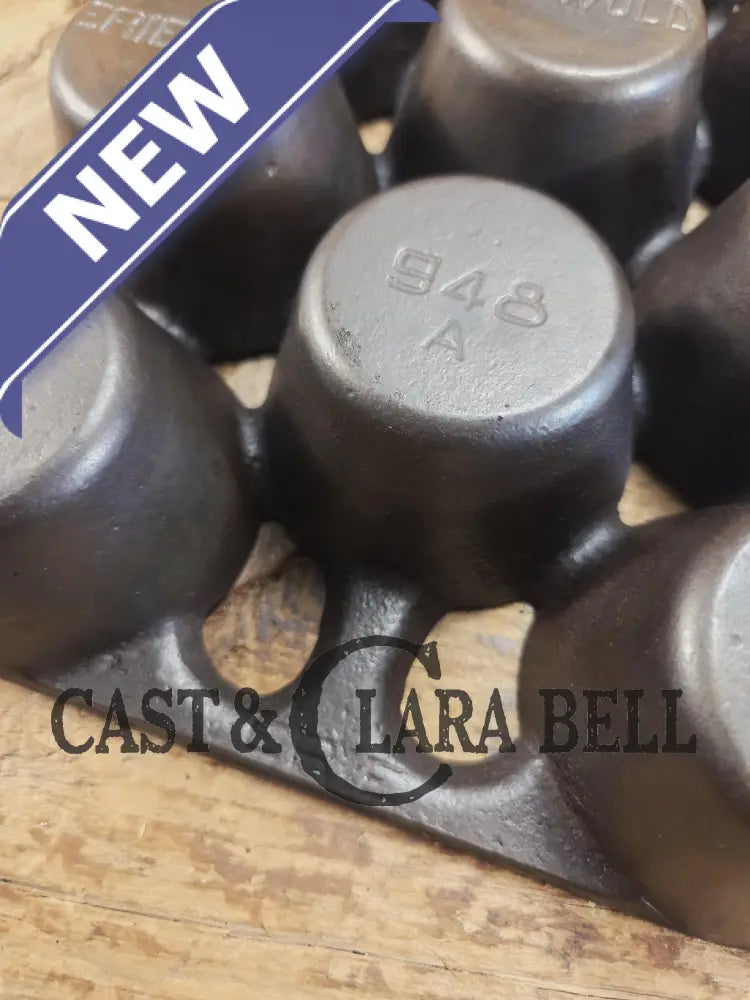 Lovely Griswold No. 10 Popover Pan 948 A Variation 10 with Griswolds & Erie markings. Ready to make brownies muffins or