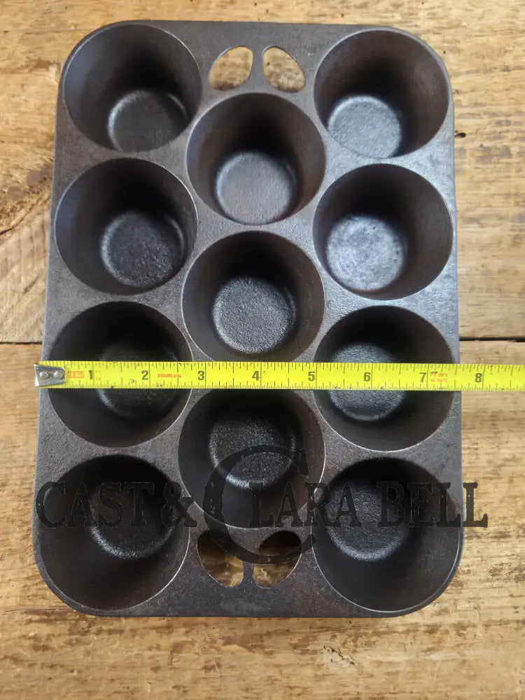 Lovely Griswold No. 10 Popover Pan 949 B. Fully Restored and ready to make the best brownies muffins or cornbread!