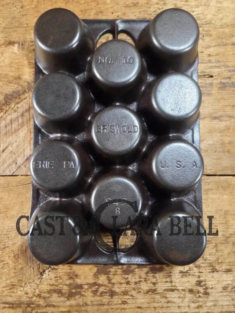 Lovely Griswold No. 10 Popover Pan 949 B. Fully Restored and ready to make the best brownies muffins or cornbread!