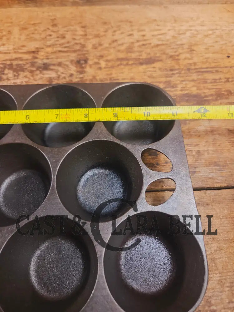 Lovely Griswold No. 10 Popover Pan 949 D. Fully Restored and ready to make the best brownies muffins or cornbread!