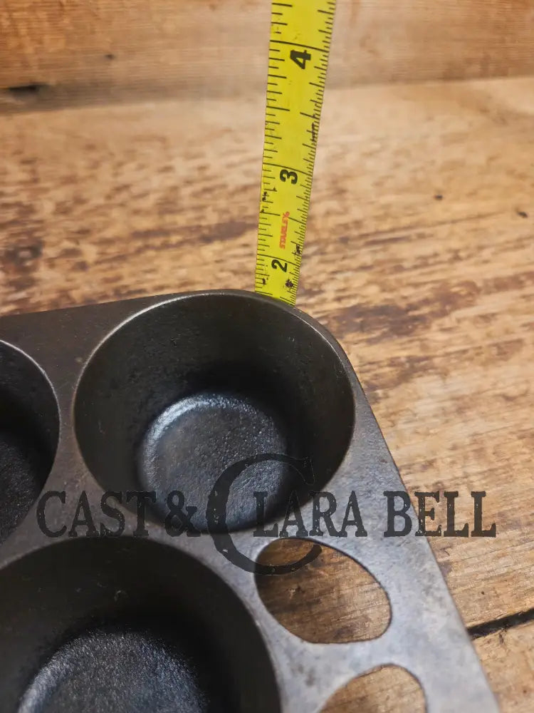 Lovely Griswold No. 10 Popover Pan 949 D. Fully Restored and ready to make the best brownies muffins or cornbread!