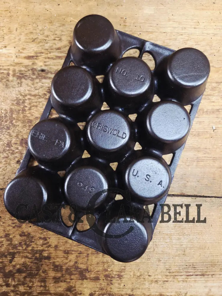 Lovely Griswold No. 10 Popover Pan 949. Fully Restored and ready to make the best brownies muffins or cornbread! SC24