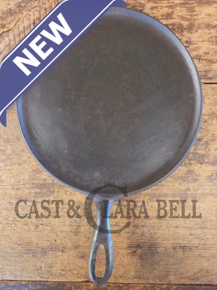 Make 100 year old grilled cheese! Earlier 1920’s era Lodge #8 Round Griddle. Raised P Incised 8 - Griddle