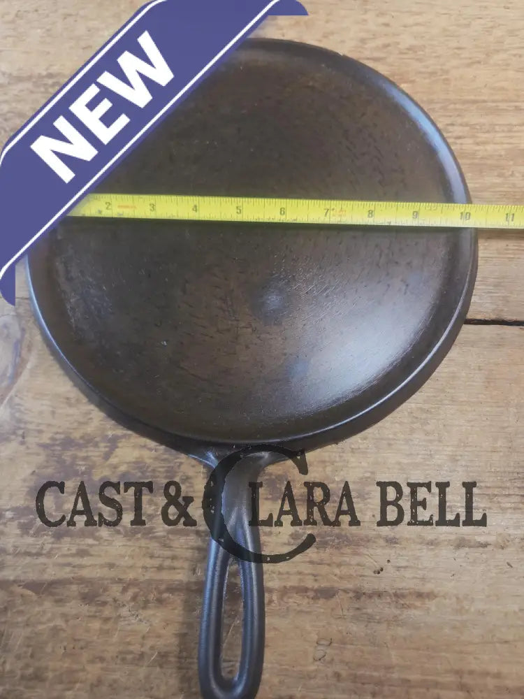 Make 90 year old grilled cheese! 1930-40’s Era lodge #9 Round Griddle. Awesome! SC24 Griddle