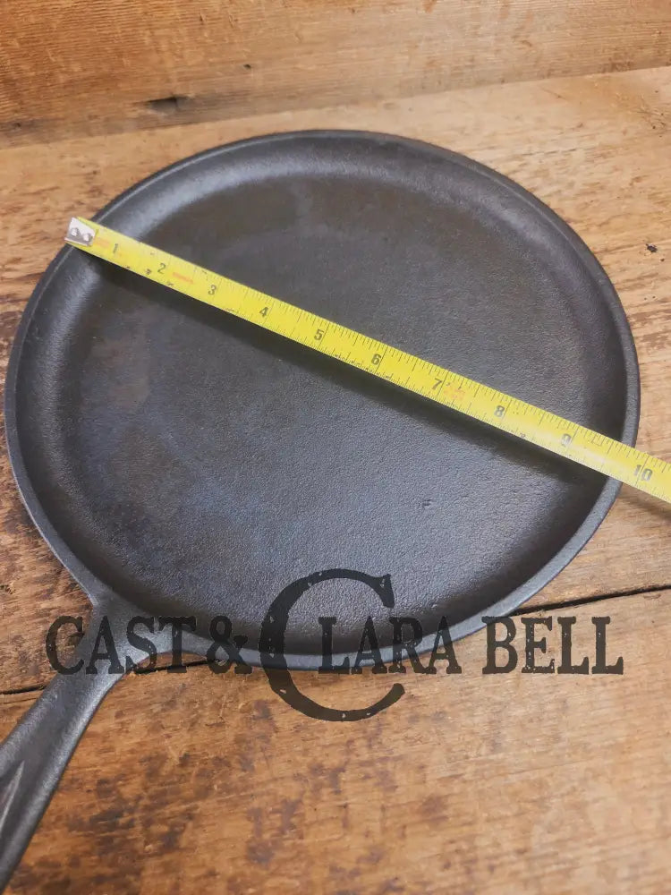 Make 90 year old grilled cheese! Earlier 1920’s era Lodge #8 Round Griddle Griddle