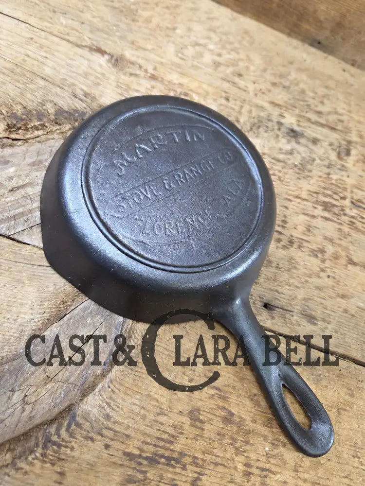 Martin Stove & Range Co. #3 Cast Iron Egg Skillet with ’Hamburger’ Logo Skillet
